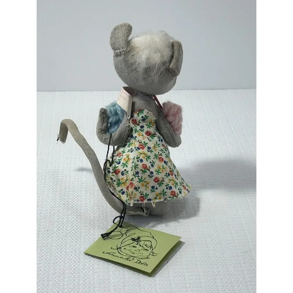 Vintage 1971 Annalee‎ 6” Mobilitee Knitting Mouse With Yarn & Orignal Tags